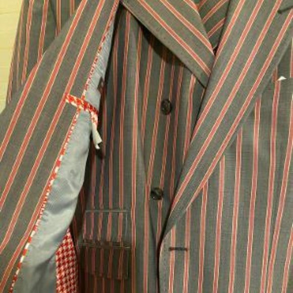 Tigilio Rosso 3 piece Gray and Red Stripe Suit - Picture 1 of 7